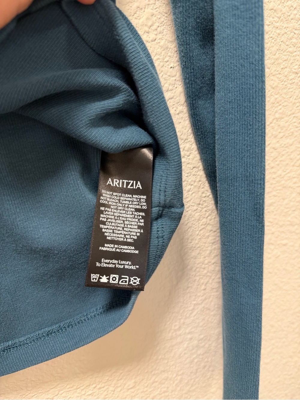 Aritzia TNA Homestretch Women's Long Sleeve Crewneck Top in Teal Blue - Picture 4 of 4